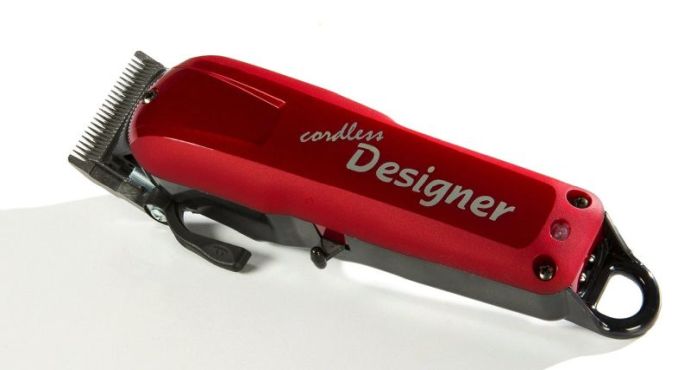 Wahl cordless Designer vs cordless Sterling 4: same clipper, different colors.
